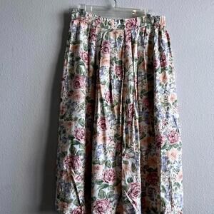 Vintage 90s Pink Floral‎ Skirt with pockets, High Waist Pleated Style